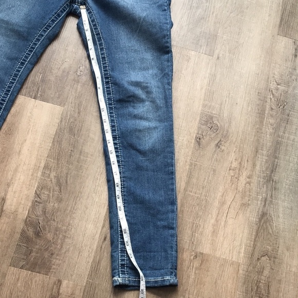 VGS jeans size 4 embellished back pockets - Picture 2 of 11